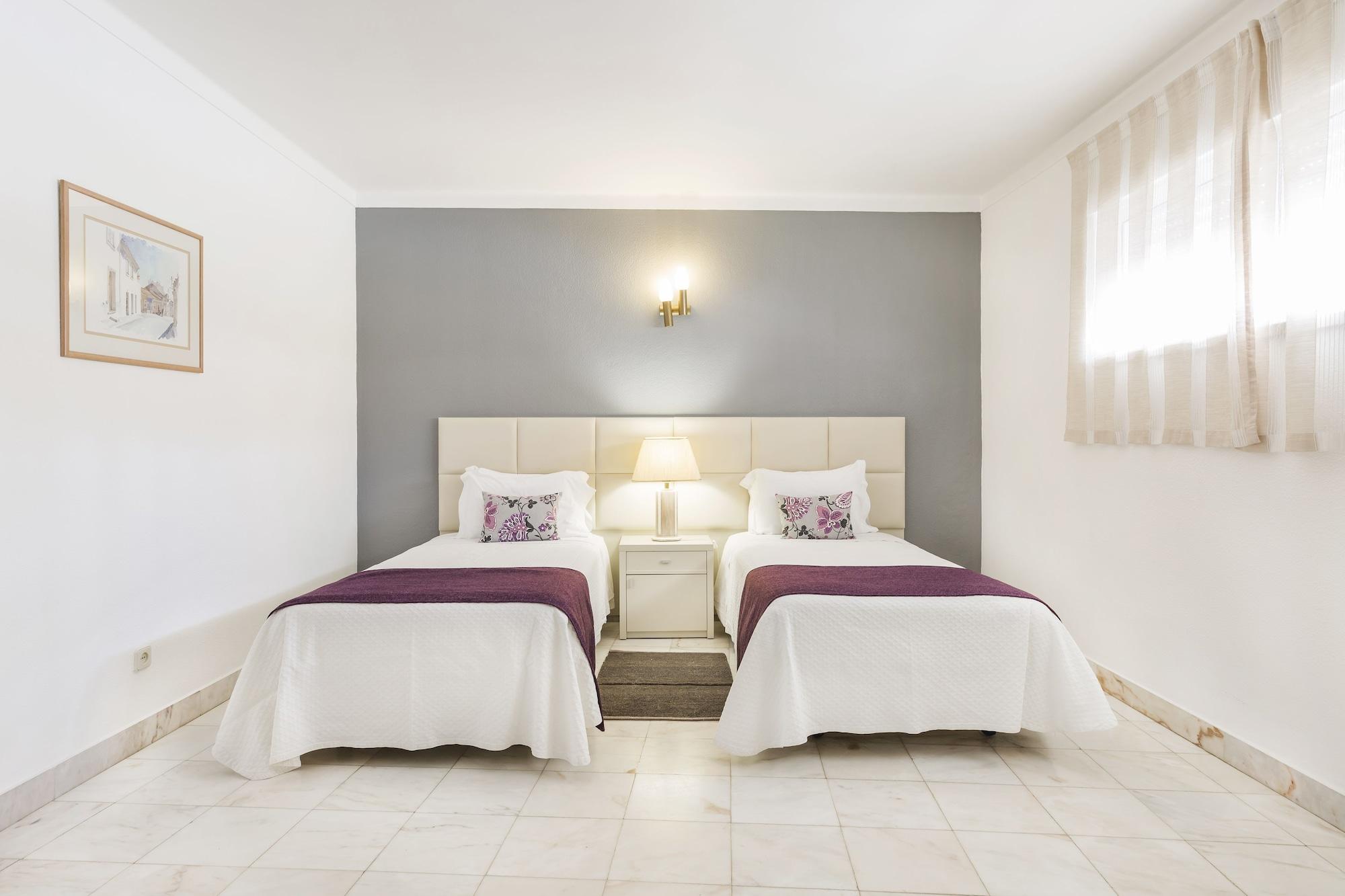 Aparthotel Jardim Do Vau Portimão Esterno foto